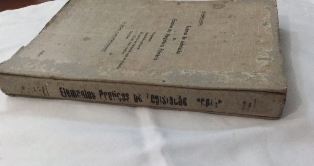 Elementos Práticos de Legislação Escolar - 1949