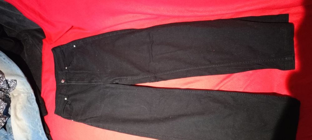 Sprzedam spodnie córki