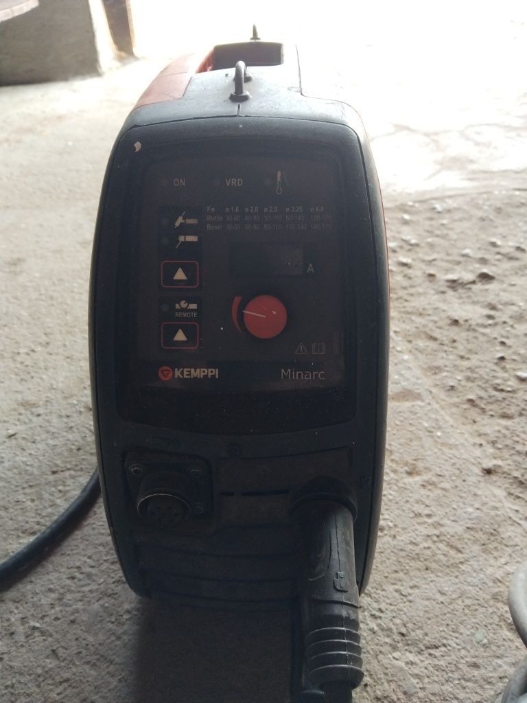 Spawarką KEMPPI Minarc Evo 180