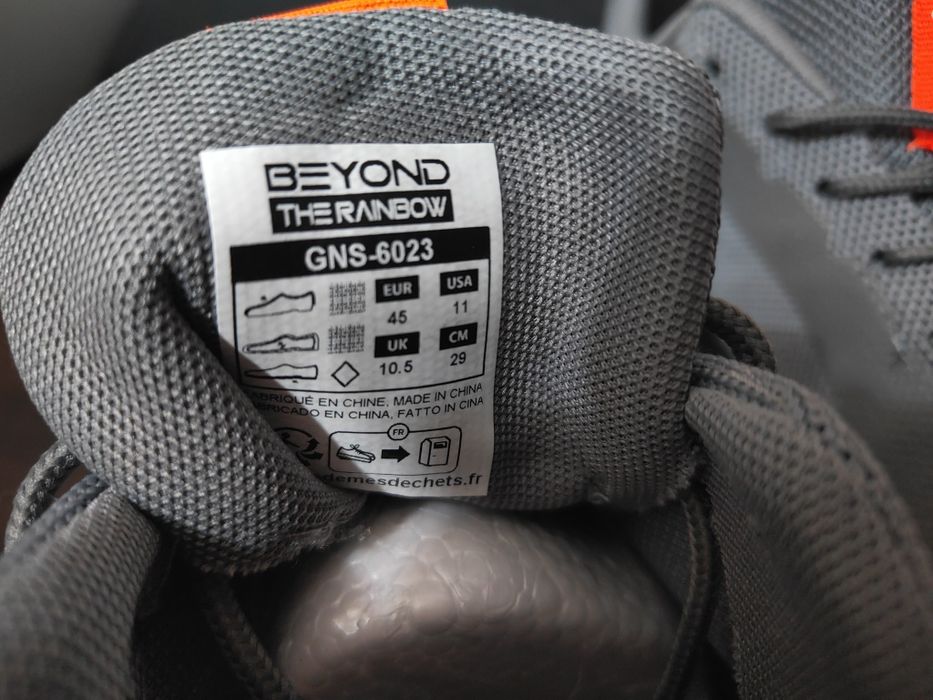 Buty NASA Space Dept. Rozmiar 45. Nowe.