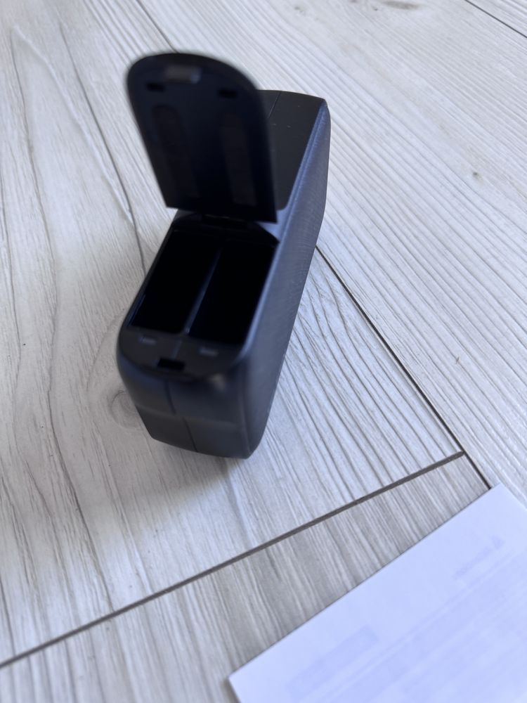 Telesin ladowarka powerbank GoPro prawie NOWA