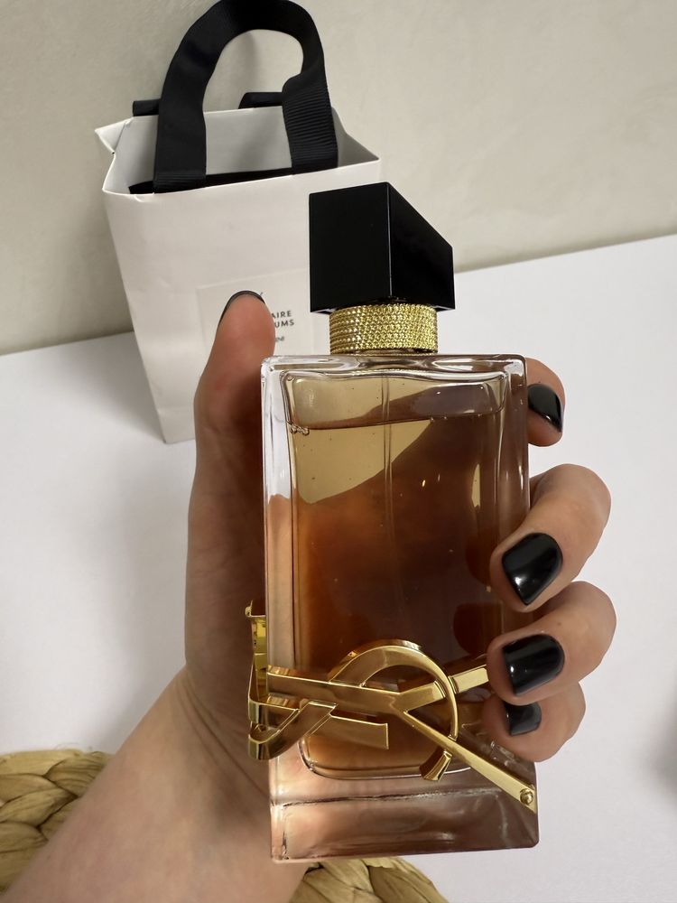 Парфуми від бренду  Yves Saint Laurent