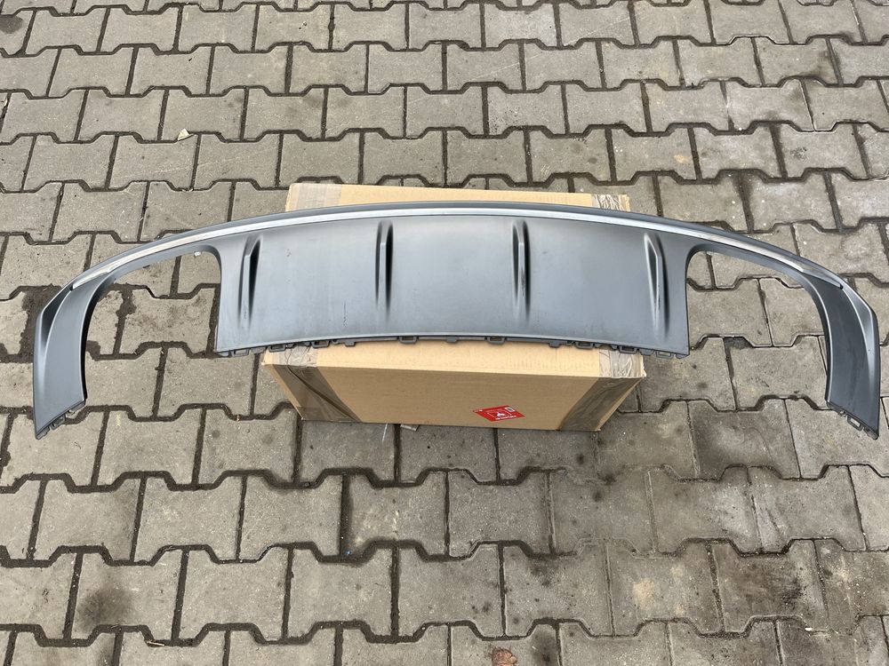 Dyfuzor tył tylni spoiler Audi S3 8V A3 sedan 8V5.807.521H