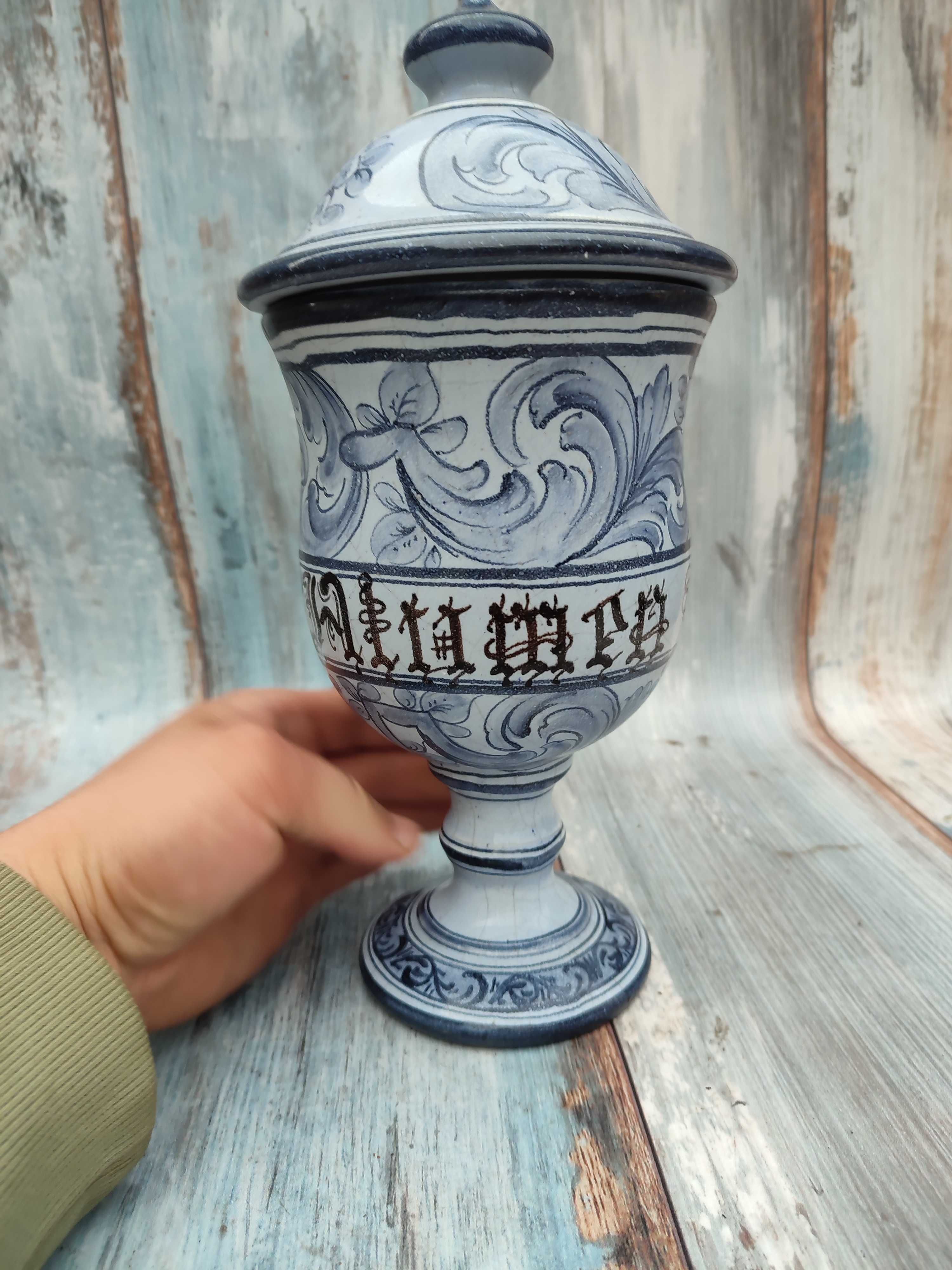 Ceramiczny pojemnik na nodze - Bassano - etykieta Włochy