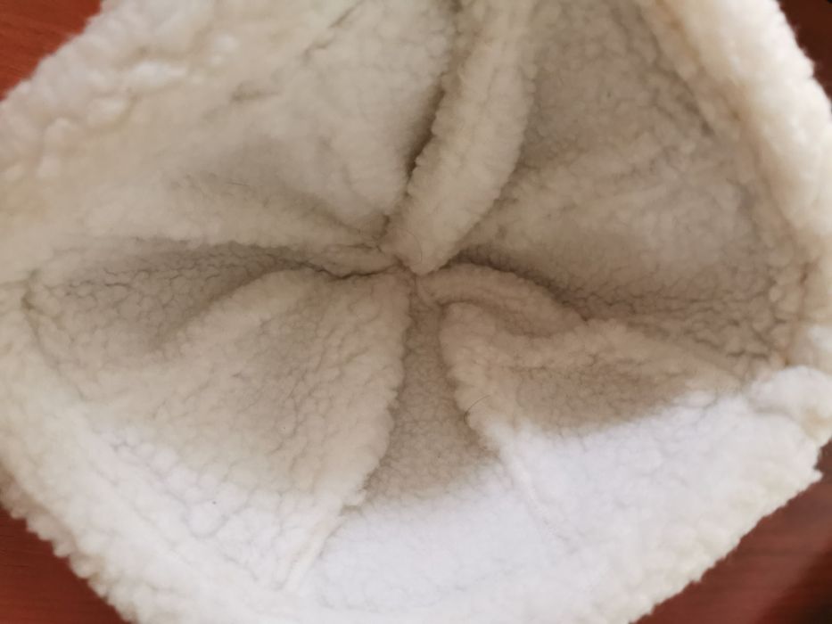 2 Gorros Serra da Estrela e 1 gorro deeply valor FIXO