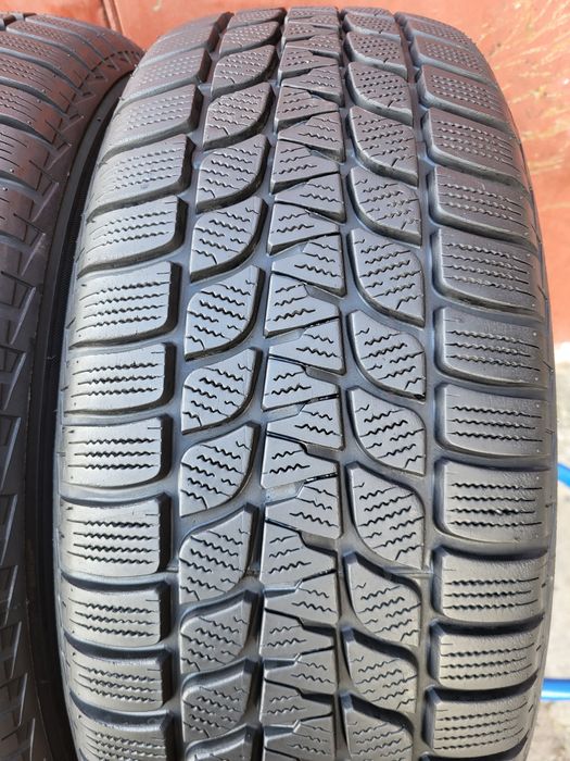 235/60/17 R17 Bridgestone Blizzak LM-25V 4x4 4 шт ціна за 1шт шини