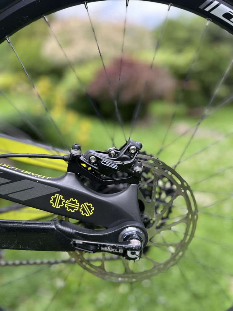 Devinci Spartan carbon