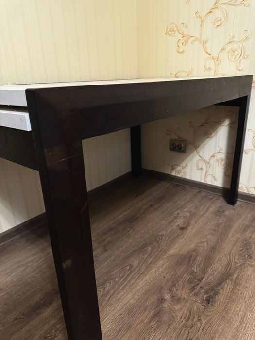 Великий розкладний стіл трансформер, для великої кількості осіб