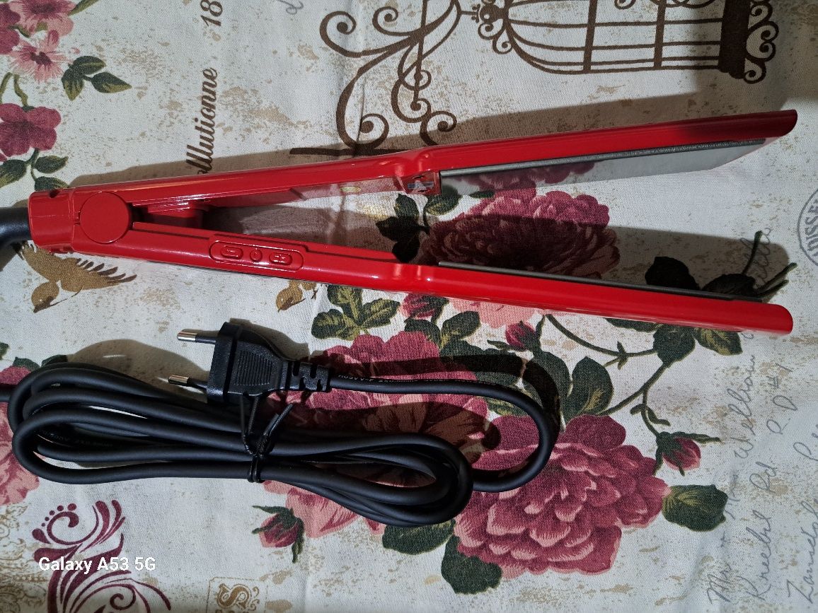 Продам плойку для укладки волосся