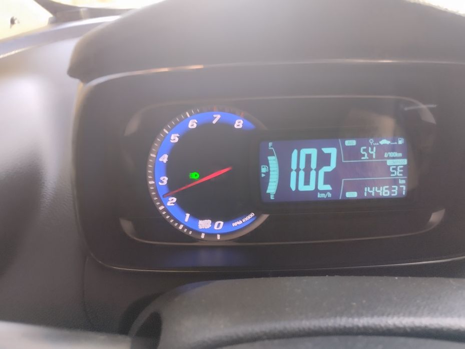 Chevrolet  Tracker джип 4х4 не дорого
