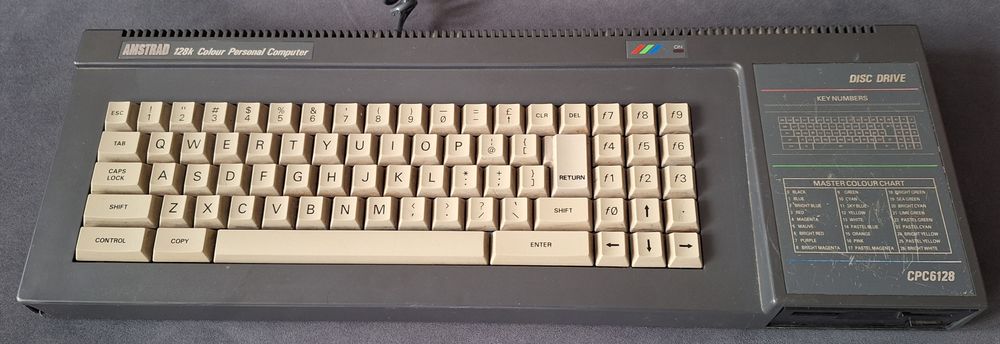Amstrad CPC 6128