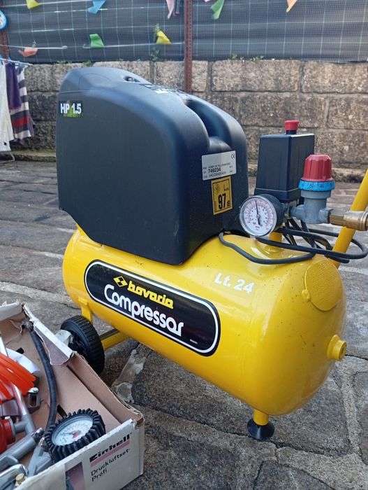 Compressor de 24l +kit