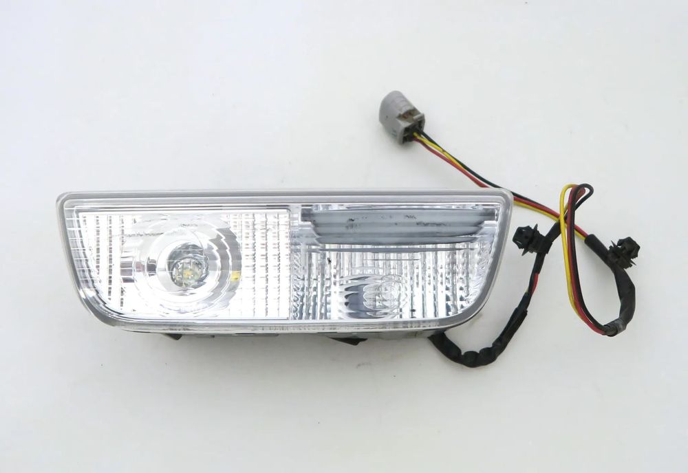 SUZUKI VITARA 3 III 2018 - Lampa LED w zderzak tył ORYGINAŁ OE