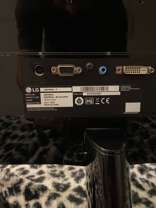 Monitor LG 23MP68VQ - P