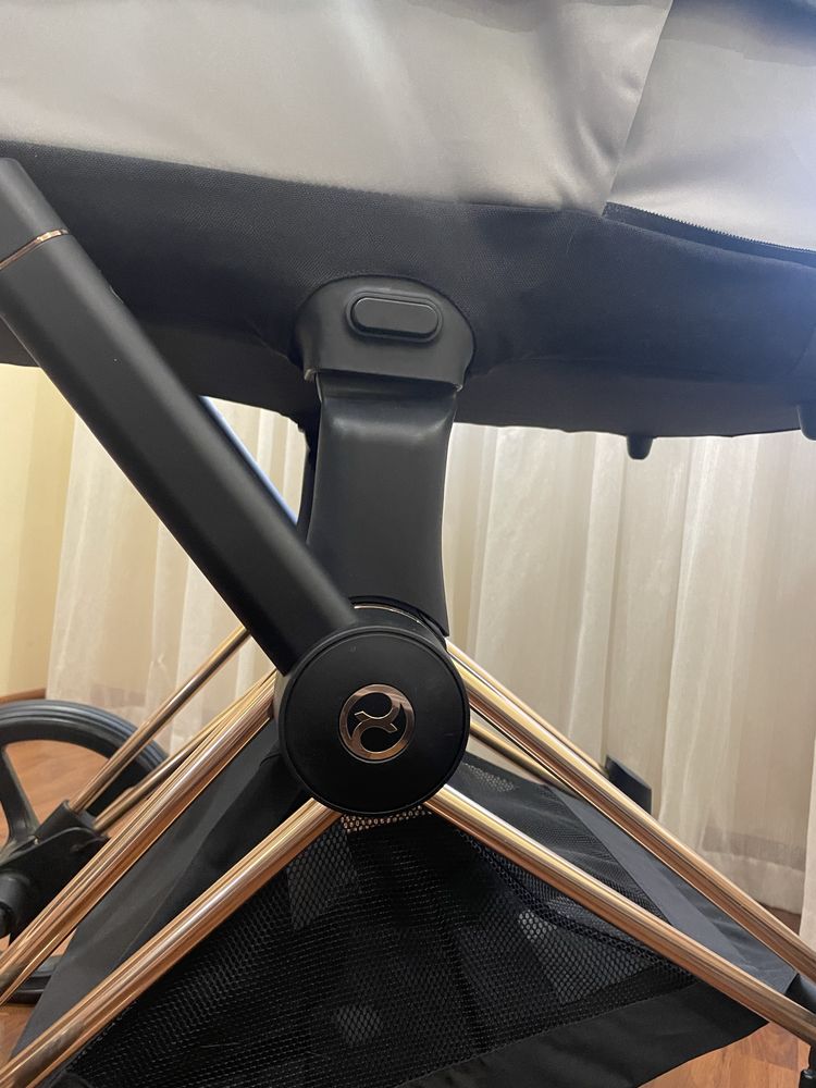 Коляска Cybex Priam 2024 4.0 platinum. ТОРГ