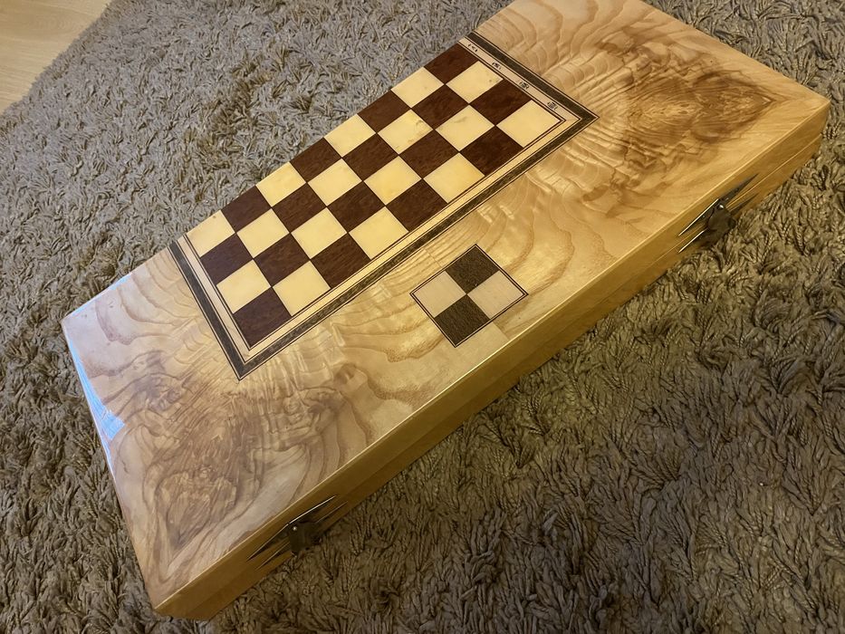 Продам шахмати , нові, дерево натуральне
