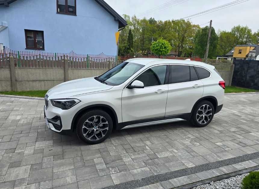 BMW X1 sDrive18d xLine 2021