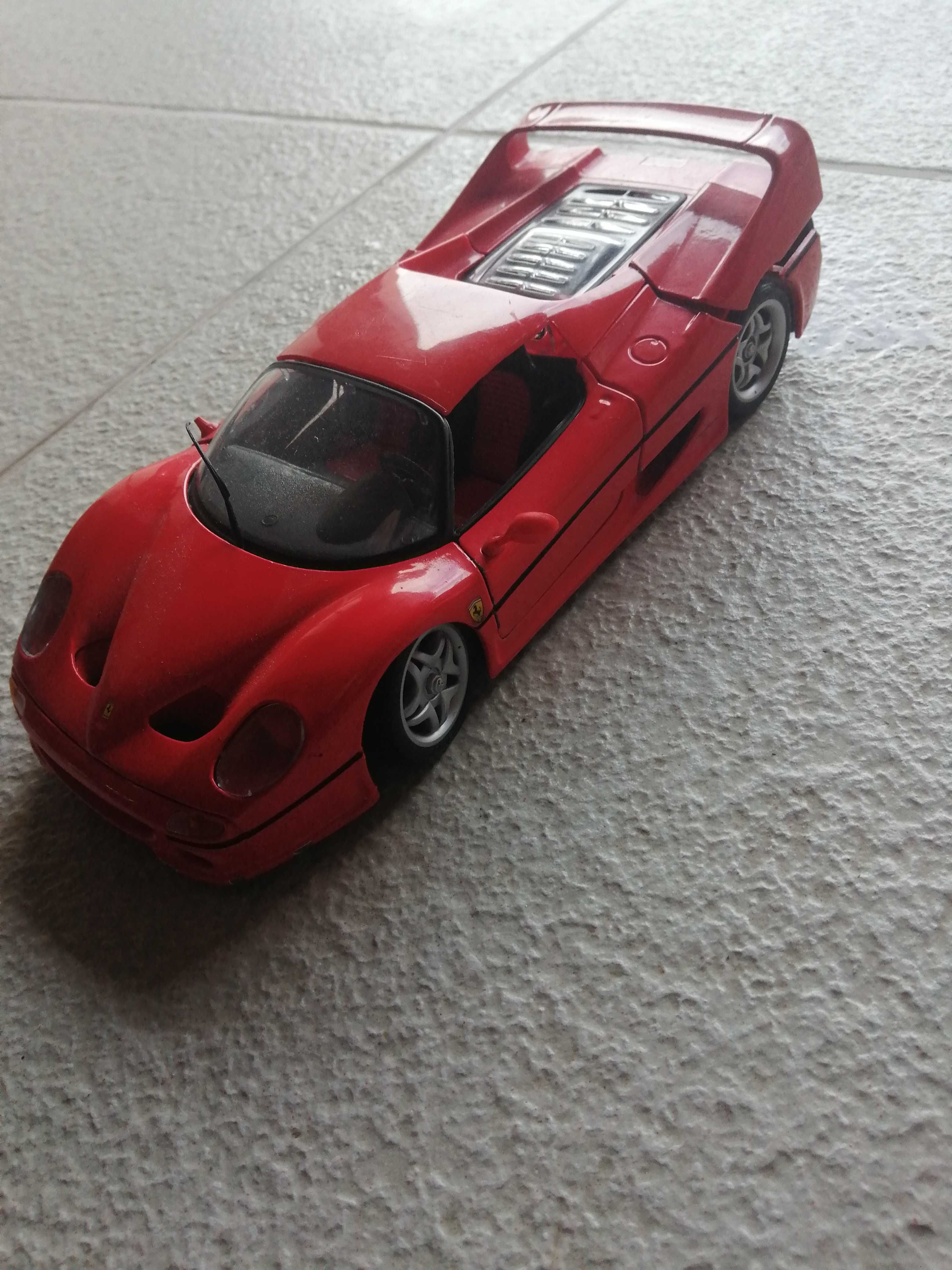 Miniatura de carro Ferrari