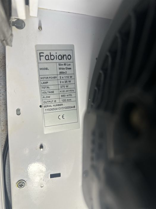 Витяжка кухонна Fabiano