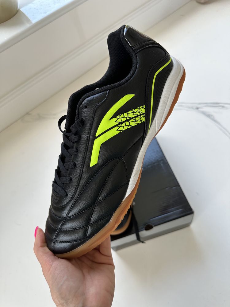 Atletico buty piłkarskie halowe czarne neon nowe 47