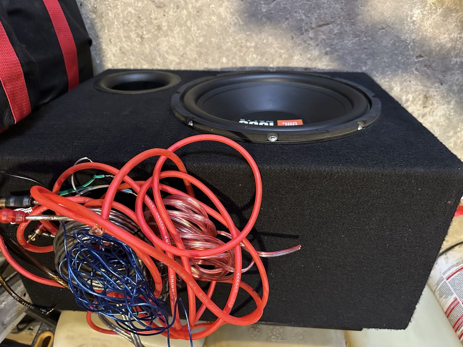 Продам сабвуфер 1000w