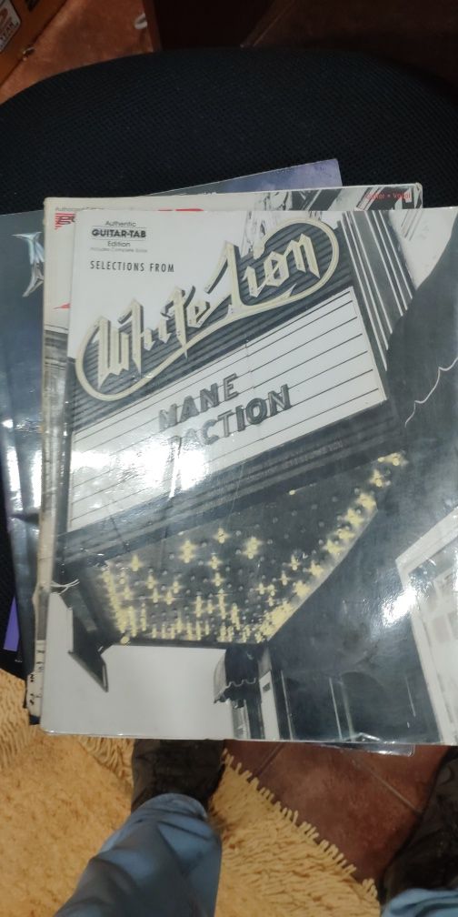 White Lion Mané Attraction book guitar tab