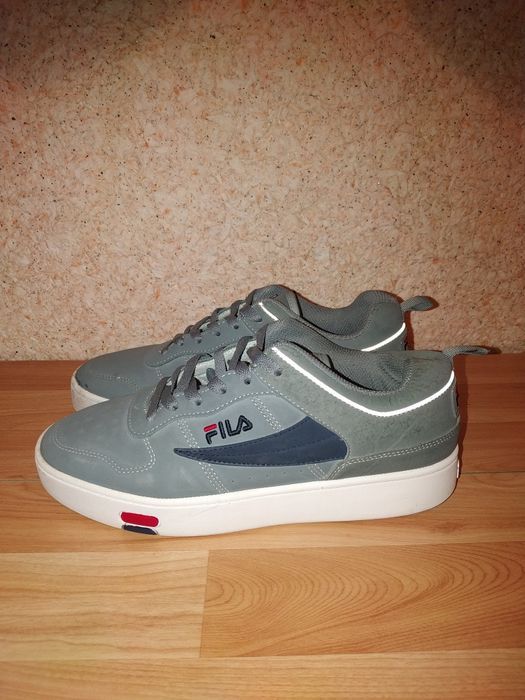 Кросівки фірмові FILA оригінал.