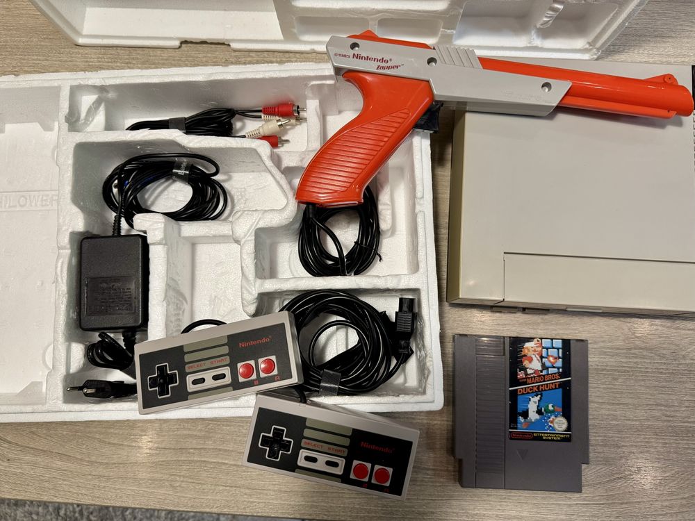 Nintendo Entertaiment System Action Set NES 1985