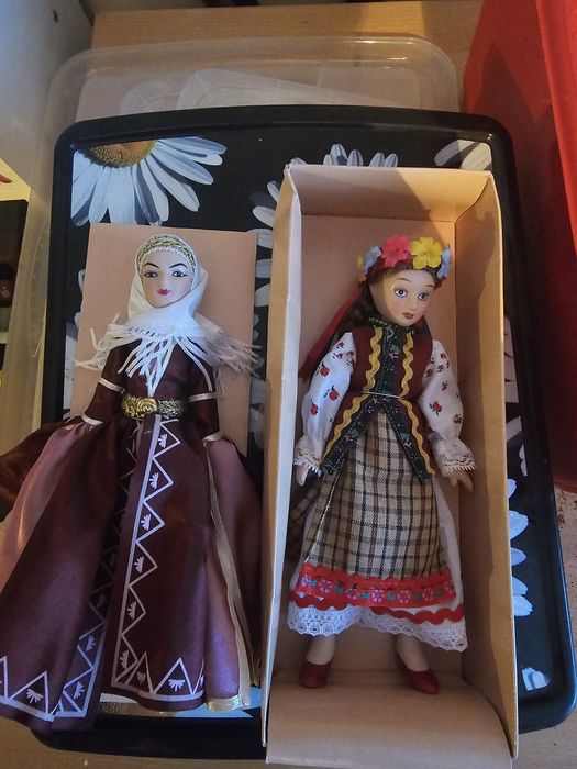 Sprzedam dwie lalki kolekcjonerskie