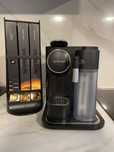 Ekspres do kawy  DELONGHI  GRAN LATTISSIMA Czarny