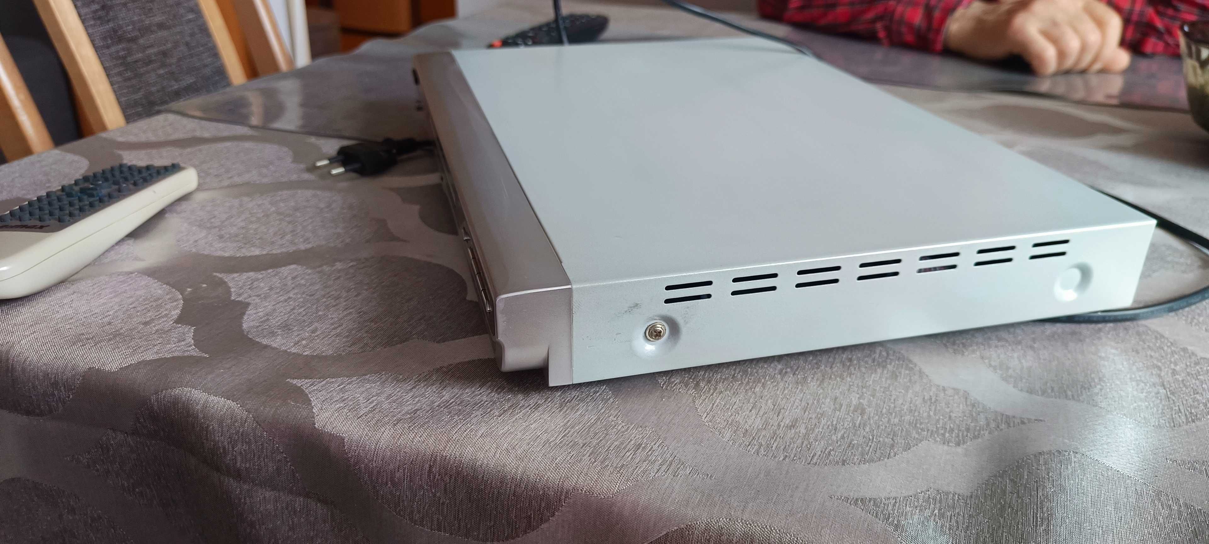 Odtwarzacz DVD E-MAX