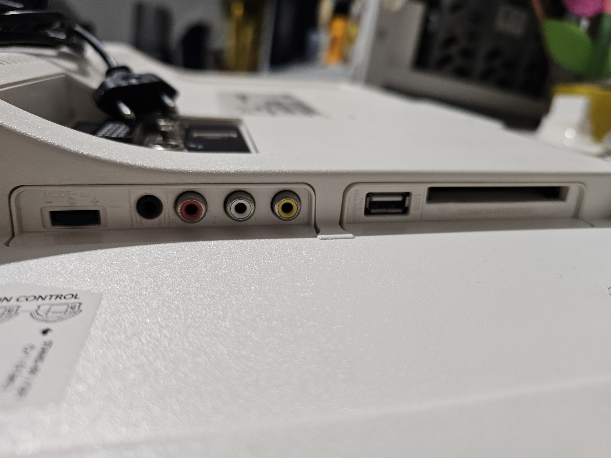TV/Monitor Kunft 60 cm branco