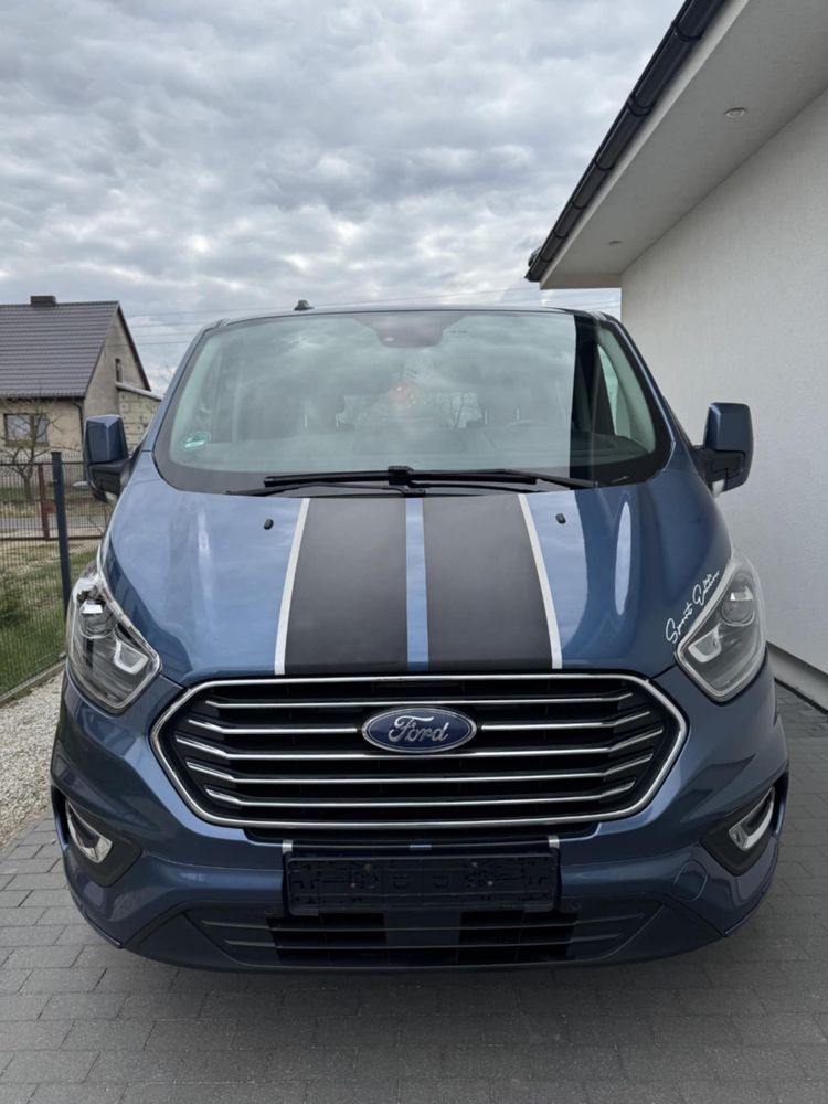 Ford tourneo custom