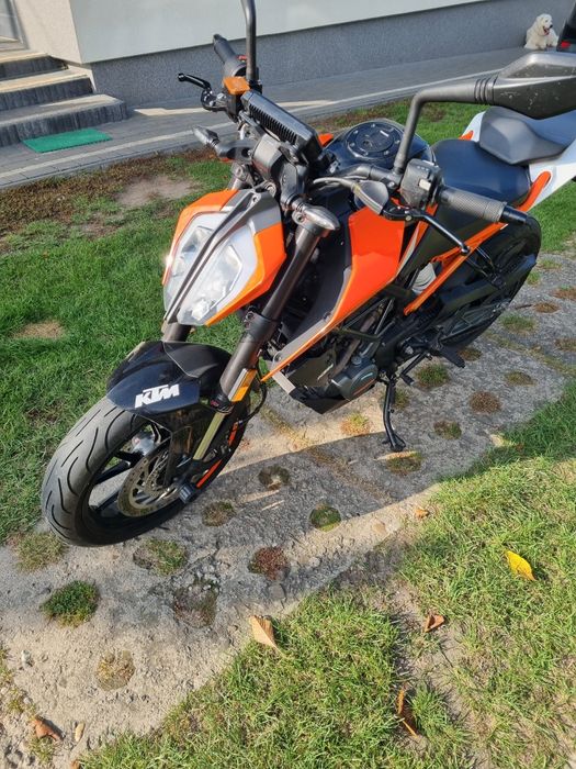 KTM Duke 125 ABS.