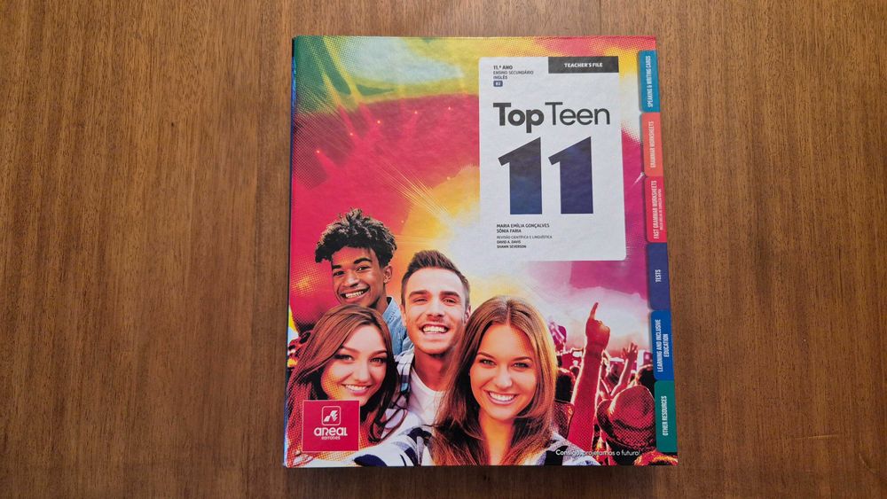 Vendo Dossier do Professor e Manual de Inglês TOP TEEN, 11º Ano - NOVO