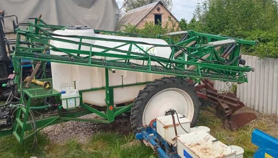 Оприскувач прицепний