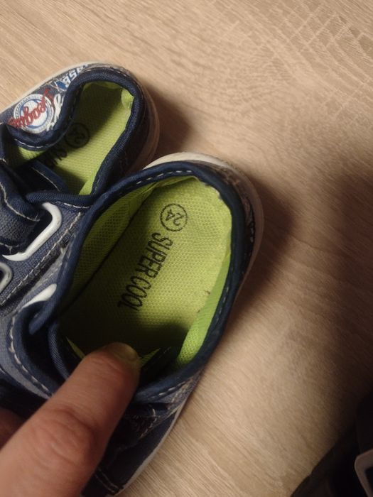 Продам 3 пары обуви на мальчика