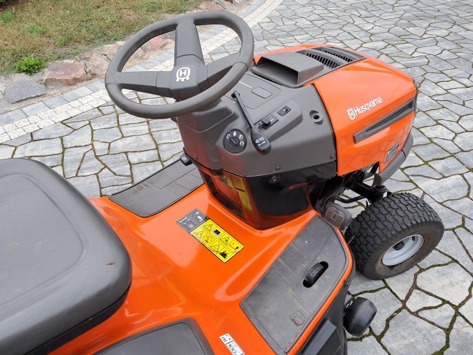 Zadbany mało używany  traktorek kosiarka Husqvarna