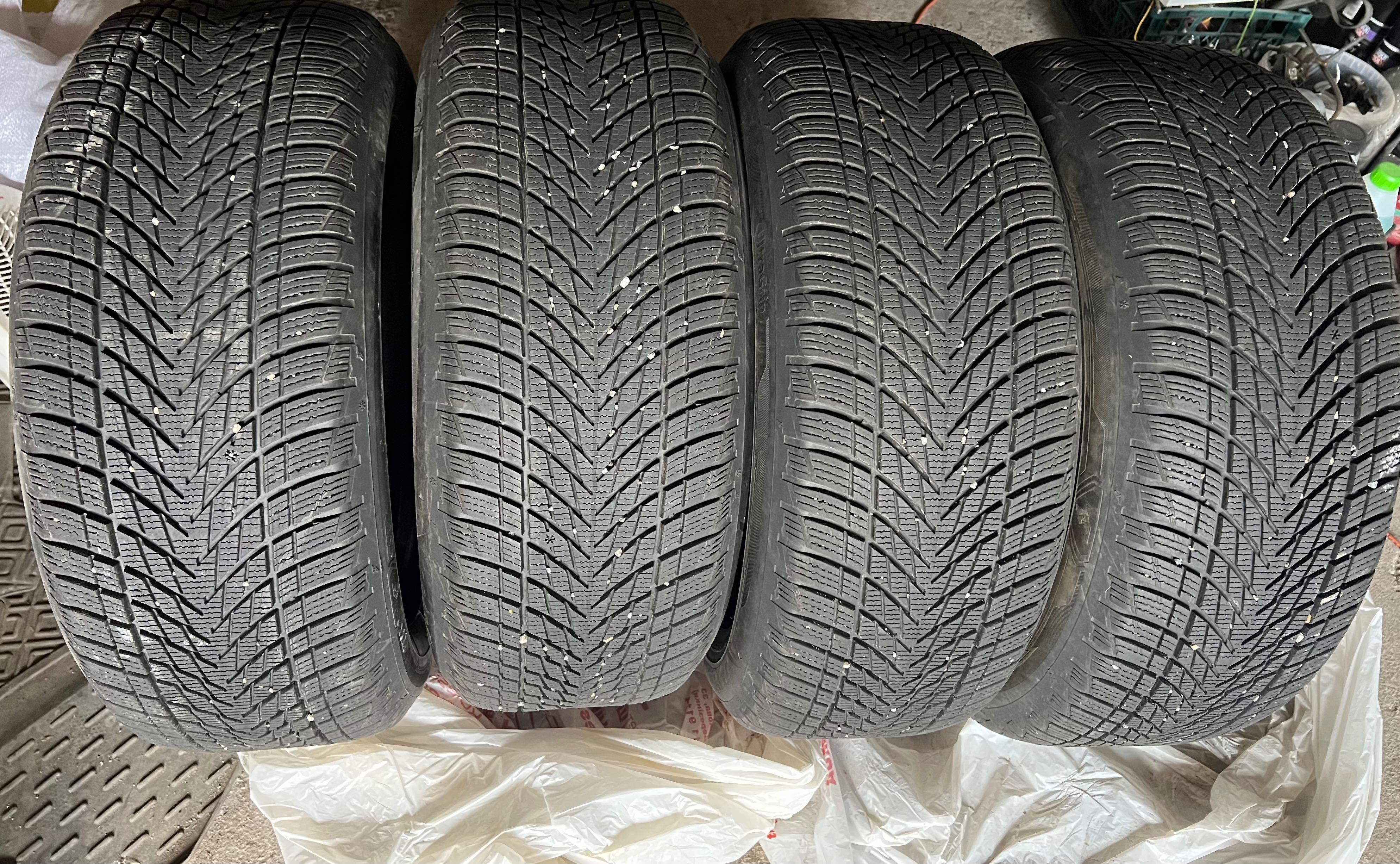 Шини зимові Goodyear UltraGrip Performance 3 235/55 R17 103V