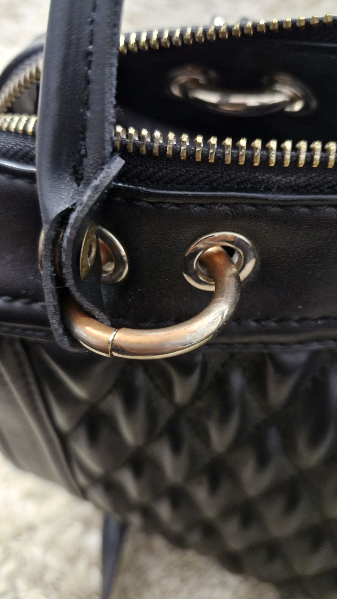 Torba kuferek Guess