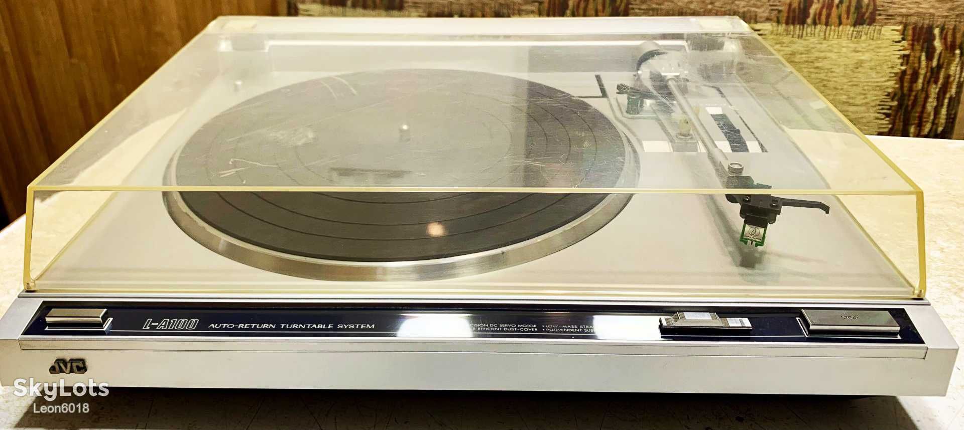 Виниловый проигрыватель JVC L-A100 SABA CSP 358