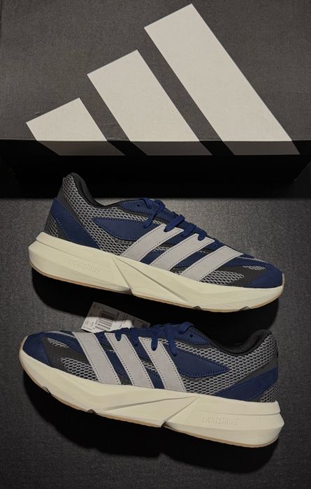 Кросівки для тренувань Adidas Lightblaze, розміри 43; 44,5, Оригінал!