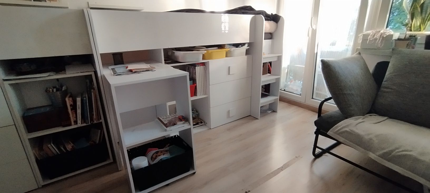 Łóżko antresola z biurkiem