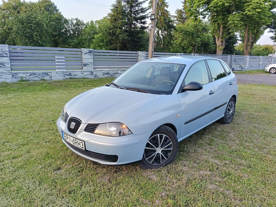 Seat Ibiza 2005r 1.4 MPI 5 drzwi klima zarejestrowany opłaty na rok