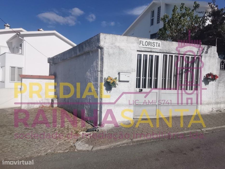 Loja com licença para comercio/serviços. C/WC-Santa Clara-Coimbra