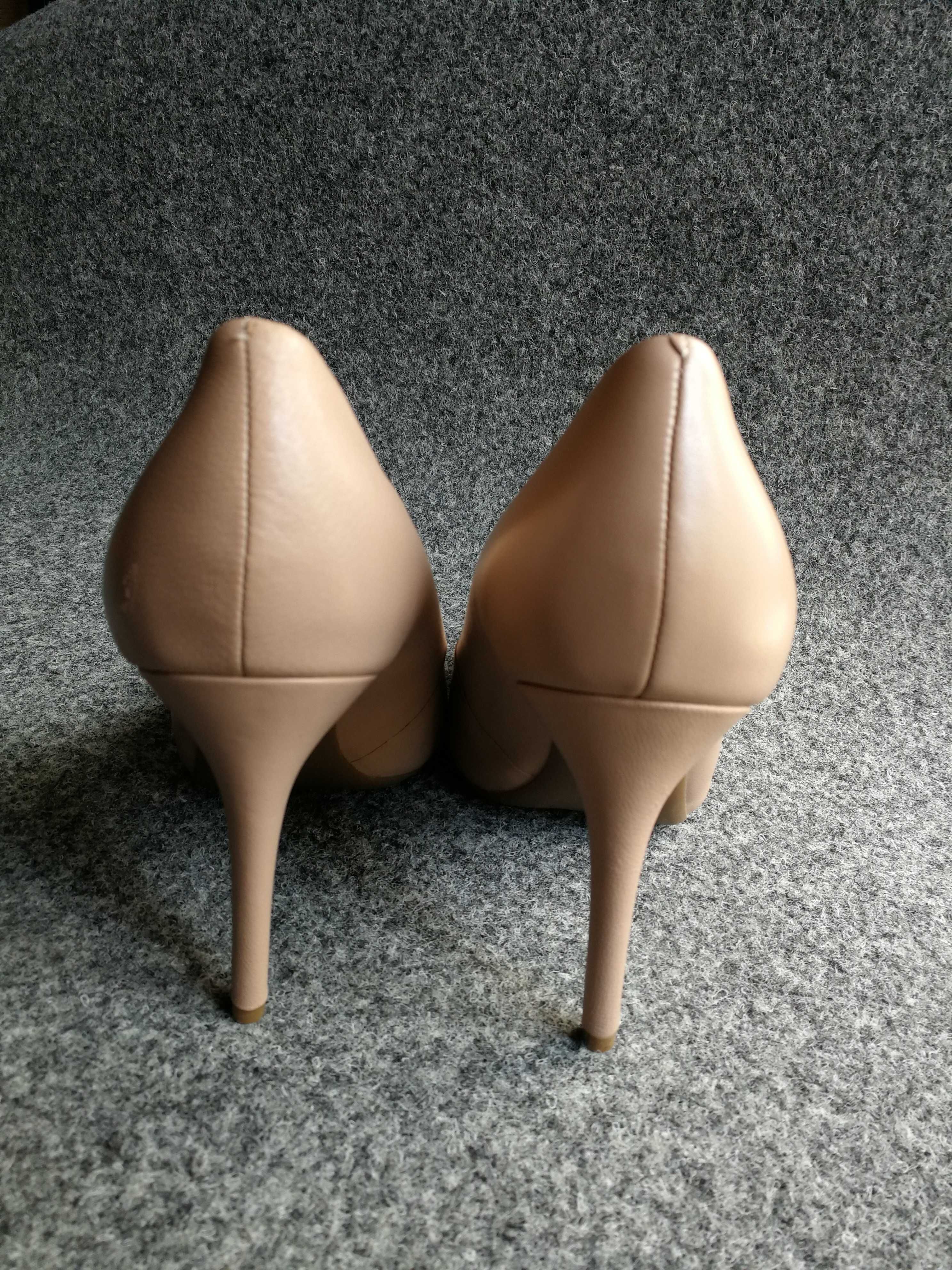 NINE WEST szpilki nude nowe, 41 (10M)