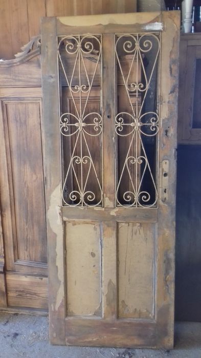 Drzwi drewniane / stare / zabytkowe / rustykalne / antyk