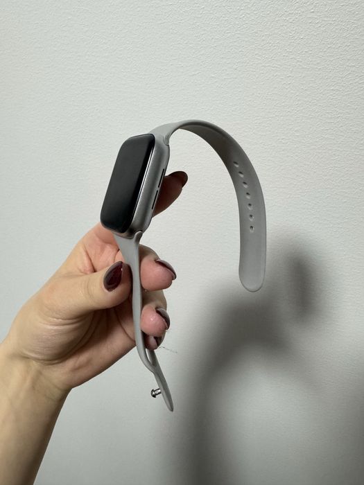 Смарт годинник Apple