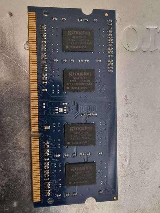 Vendo memória RAM para portátil