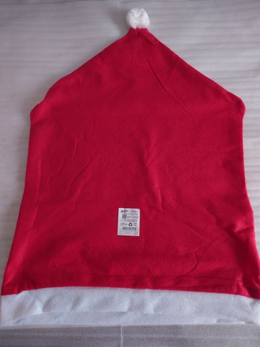 Dekoracja stołowa na 6 osób Pokrowce na krzesła +Etui na sztućce